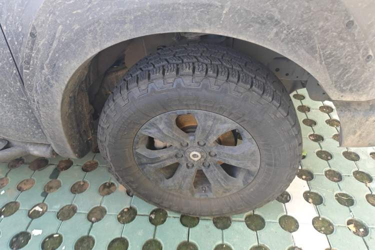 Used Great Wall Poer 2023 2.0T Off-Road Edition Automatic Gasoline 4x4 Mount Everest Version Right Front Wheel Hub