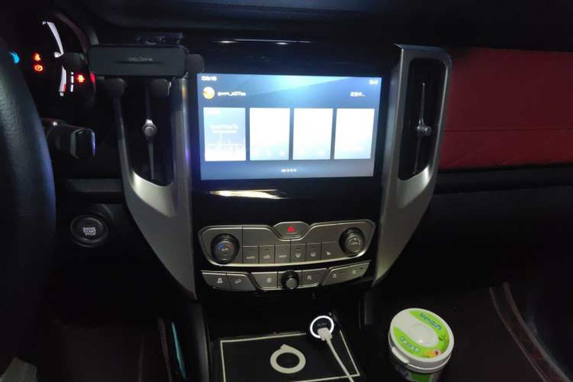 Used Great Wall Poer 2023 2.0T Off-Road Edition Automatic Gasoline Four-Wheel Drive – High-End Version Audio And AC Panel
