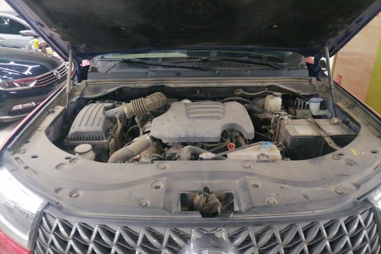 Used Great Wall Poer 2023 2.0T Commercial Version Automatic Diesel 4x4 Elite Long-Box GW4D20M Engine Bay