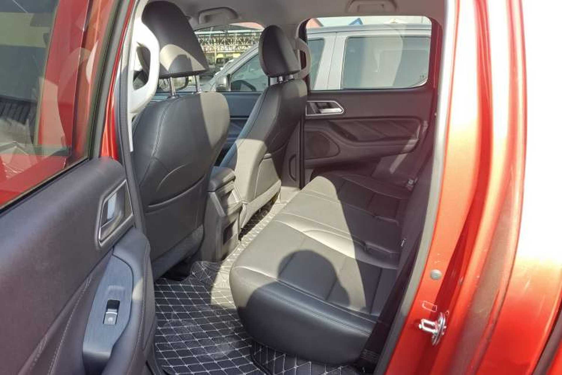 Used Great Wall Poer 2023 2.0T Commercial Version Automatic Gasoline 4x4 Elite Long-Box GW4C20B Left Rear Seat