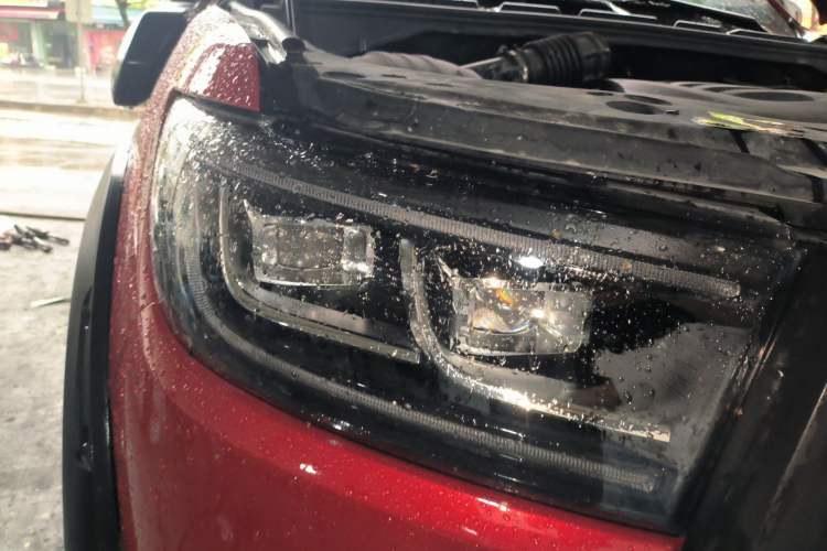 Used Great Wall Poer 2023 2.0T Off-Road Edition Automatic Diesel 4x4 Limited Edition Right Front Headlight