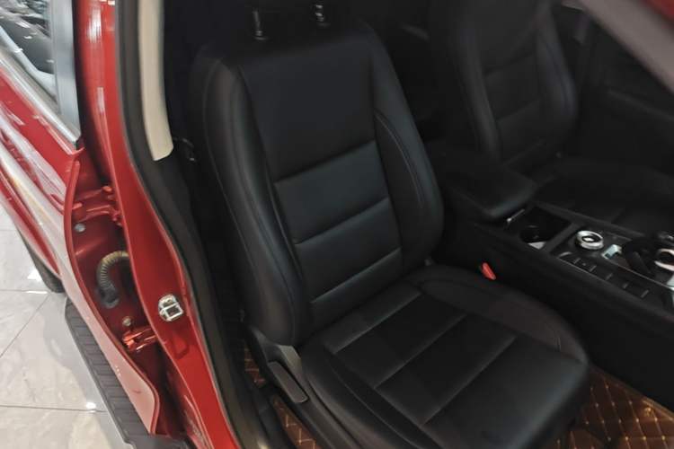Used Great Wall Poer 2023 2.0T Passenger Version Automatic Diesel 4x4 Comfort Trim – GW4D20M Right Front Seat