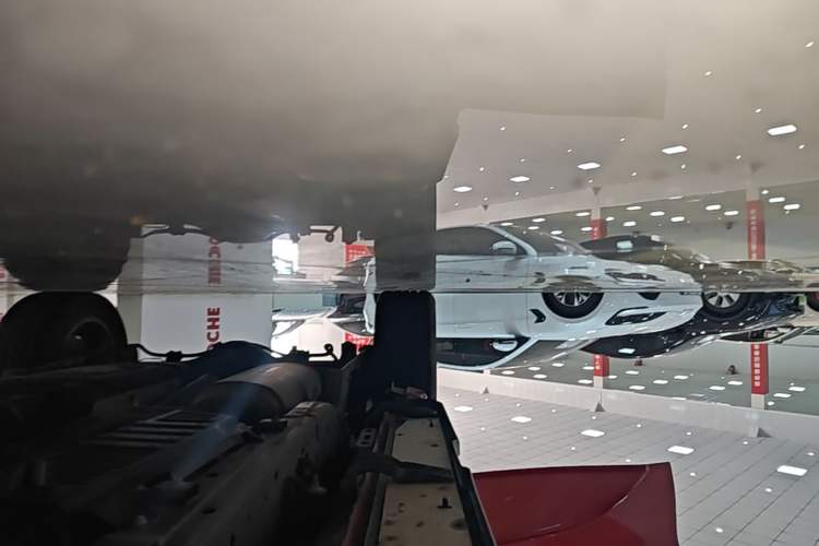 Used Great Wall Poer 2023 2.0T Passenger Version Automatic Diesel 4x4 Comfort Trim – GW4D20M Right Side Sill