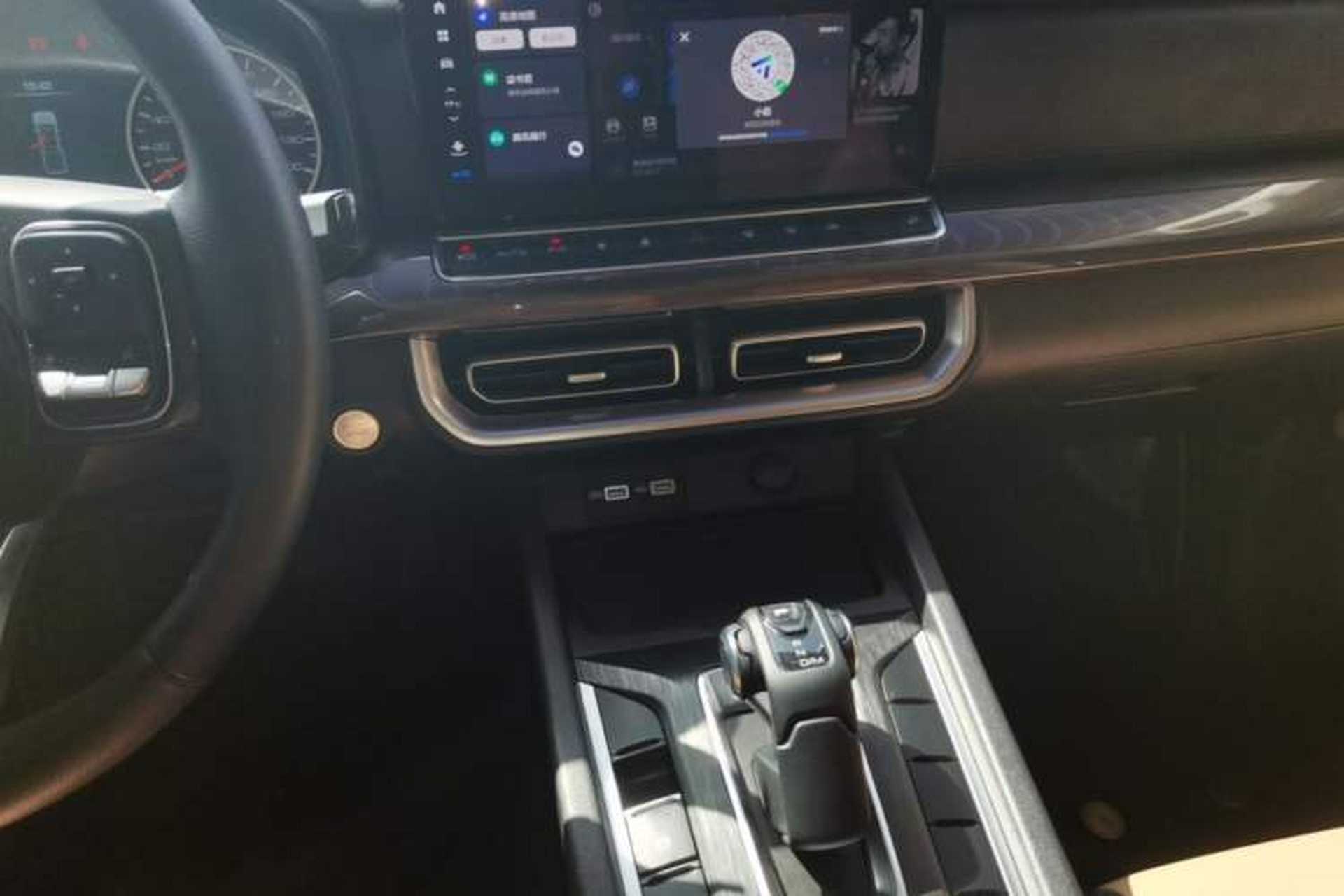 Used Great Wall Poer 2023 2.0T Commercial Version Automatic Gasoline 4x4 Navigation-Ready Long-Box GW4C20B Audio And AC Panel