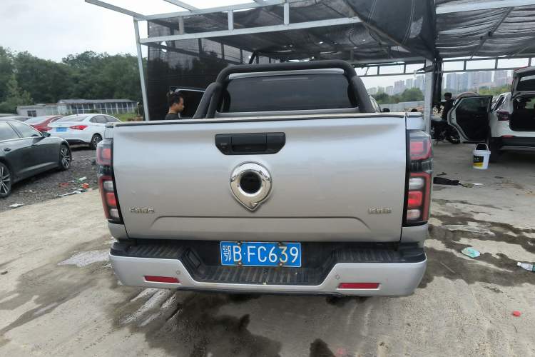 Used Great Wall Poer 2023 2.0T Commercial Version Automatic Diesel Two-Wheel Drive Elite Trim with Long Bed – GW4D20M Exterior 4