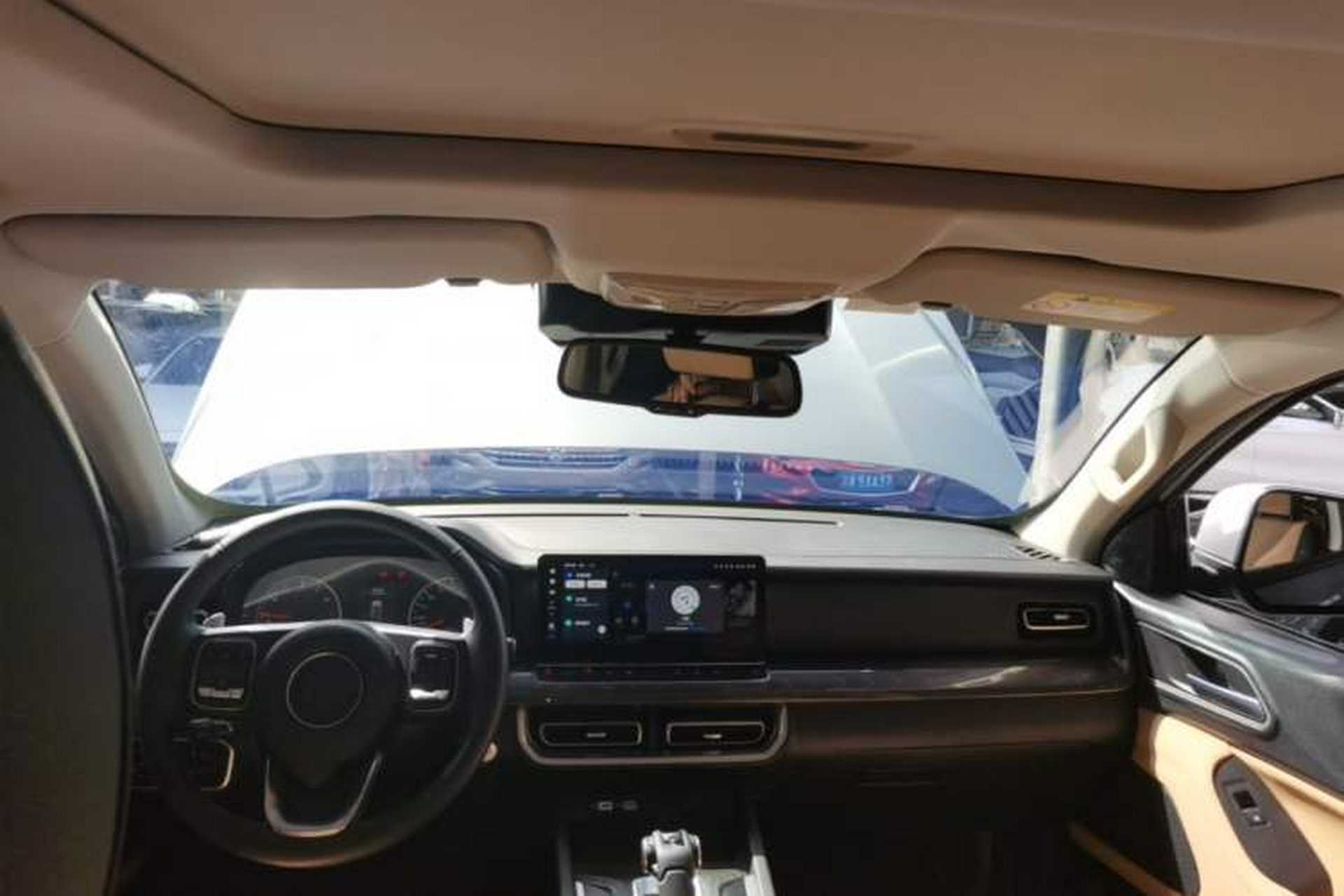 Used Great Wall Poer 2023 2.0T Commercial Version Automatic Gasoline 4x4 Navigation-Ready Long-Box GW4C20B Headliner