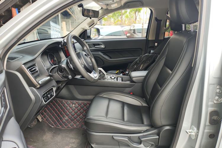 Used Great Wall Poer 2023 2.0T Commercial Version Automatic Diesel Two-Wheel Drive Elite Trim with Long Bed – GW4D20M Left Front Seat
