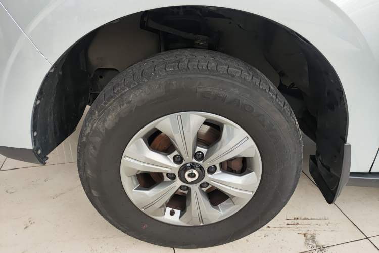 Used Great Wall Poer 2023 2.0T Commercial Version Automatic Diesel Two-Wheel Drive Elite Trim with Long Bed – GW4D20M Left Front Wheel Hub