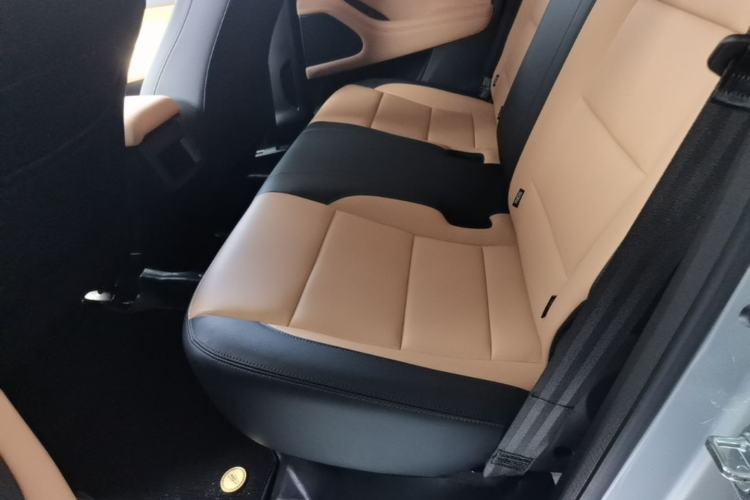 Used Great Wall Poer 2023 2.0T Commercial Version Automatic Gasoline 4x4 Navigation-Ready Long-Box GW4C20B Left Rear Seat
