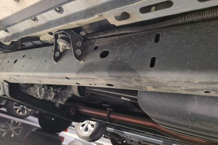 Used Great Wall Poer 2023 2.0T Commercial Version Automatic Gasoline 4x4 Navigation-Ready Long-Box GW4C20B Left Side Sill
