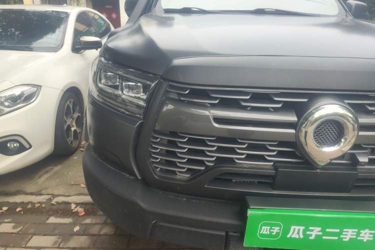 Used Great Wall Poer 2023 2.0T Off-Road Edition Automatic Diesel 4x4 Mount Everest Version Right Front Headlight