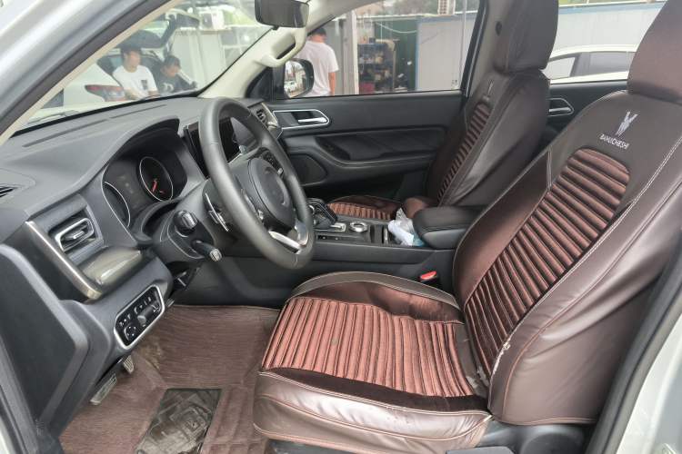 Used Great Wall Poer 2023 2.0T Commercial Version Automatic Diesel Two-Wheel Drive Elite Trim with Long Bed – GW4D20M Right Front Seat