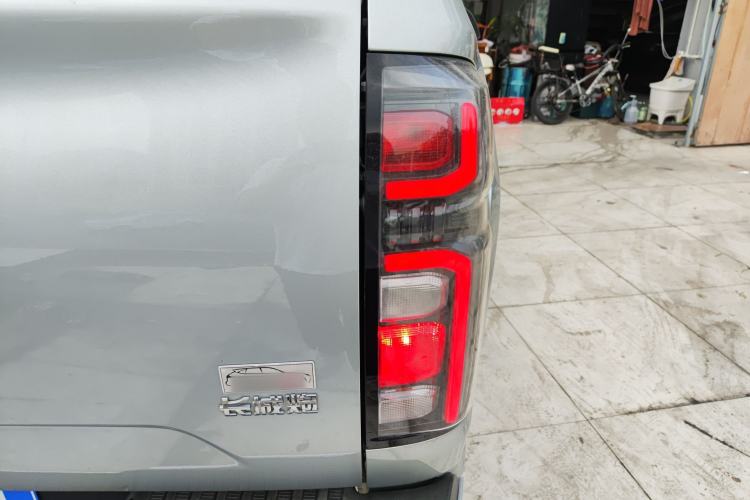 Used Great Wall Poer 2023 2.0T Commercial Version Automatic Diesel Two-Wheel Drive Elite Trim with Long Bed – GW4D20M Right Rear Taillight