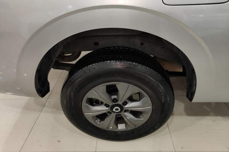 Used Great Wall Poer 2023 2.0T Commercial Version Automatic Diesel Two-Wheel Drive Elite Trim with Long Bed – GW4D20M Right Rear Wheel Hub