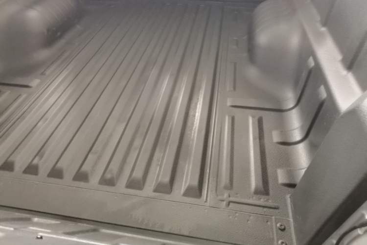 Used Great Wall Poer 2023 2.0T Commercial Version Automatic Gasoline 4x4 Navigation-Ready Long-Box GW4C20B Trunk