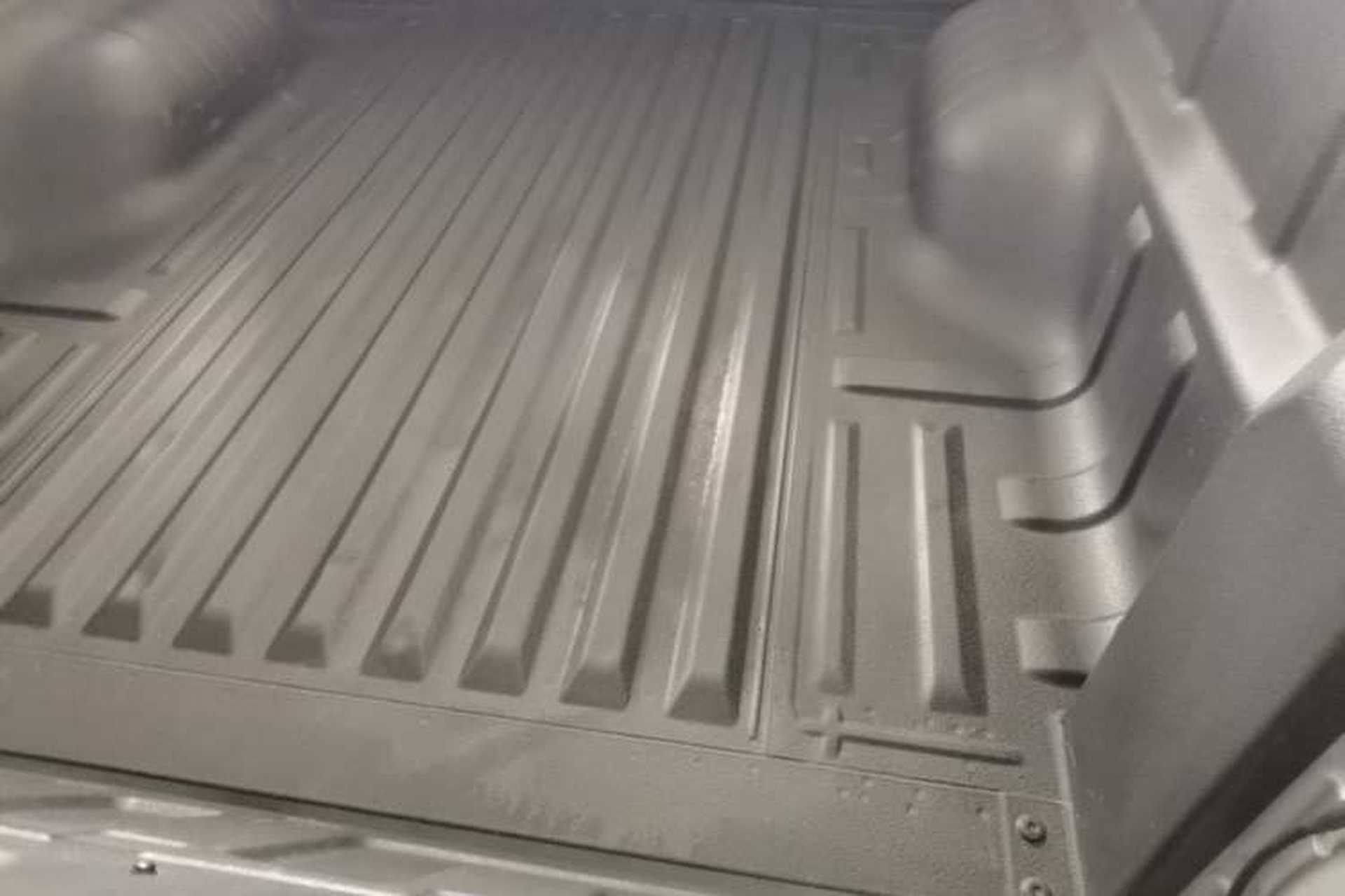Used Great Wall Poer 2023 2.0T Commercial Version Automatic Gasoline 4x4 Navigation-Ready Long-Box GW4C20B Trunk