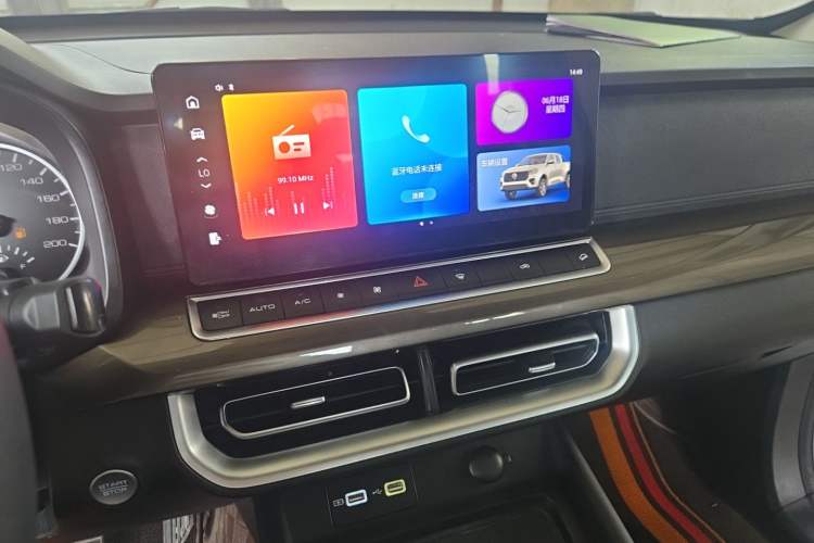 Used Great Wall Poer 2023 2.0T Commercial Version Manual Gasoline 4x4 Elite Long-Box GW4C20B Audio And AC Panel