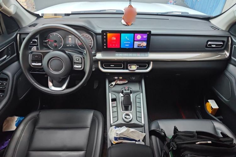Used Great Wall Poer 2023 2.0T Commercial Version Automatic Diesel 4x4 Elite Long-Box GW4D20M Center Console