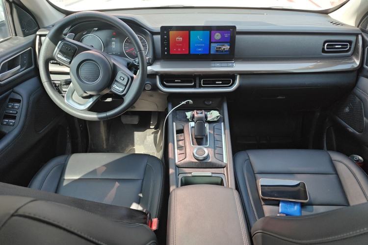 Used Great Wall Poer 2023 2.0T Commercial Version Automatic Diesel 4x4 Elite Long-Box GW4D20M Center Console