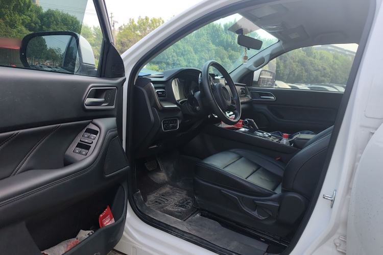 Used Great Wall Poer 2023 2.0T Commercial Version Automatic Diesel Two-Wheel Drive Elite Trim with Long Bed – GW4D20M Driver Seat