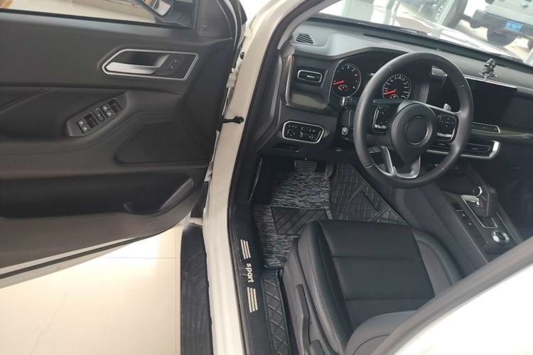 Used Great Wall Poer 2023 2.0T Commercial Version Automatic Gasoline Two-Wheel Drive Elite Trim with Long Bed – GW4C20B Driver Seat