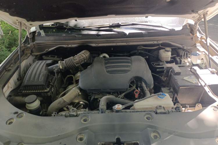 Used Great Wall Poer 2023 2.0T Commercial Version Manual Diesel 4x4 Elite Long-Box GW4D20M Engine Bay