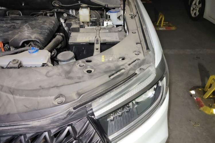 Used Great Wall Poer 2023 2.0T Commercial Version Automatic Gasoline Two-Wheel Drive Elite Trim with Long Bed – GW4C20B Engine Bay Left