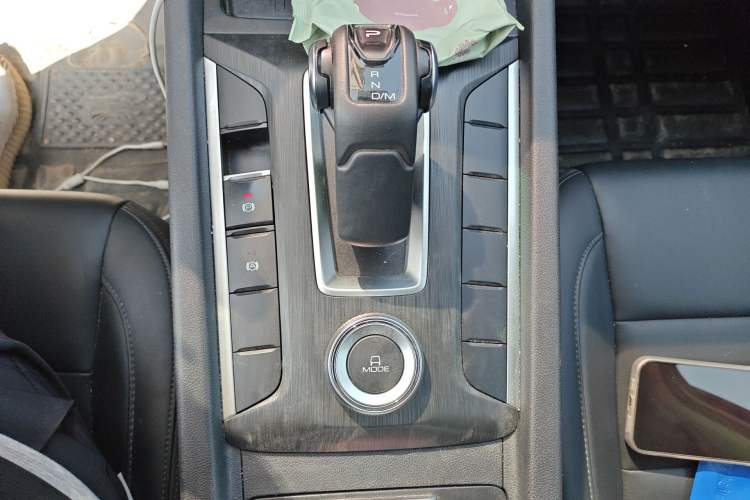 Used Great Wall Poer 2023 2.0T Commercial Version Automatic Diesel 4x4 Elite Long-Box GW4D20M Gear Lever