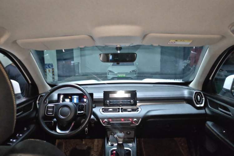 Used Great Wall Poer 2023 2.0T Commercial Version Automatic Diesel Two-Wheel Drive Elite Trim with Long Bed – GW4D20M Headliner