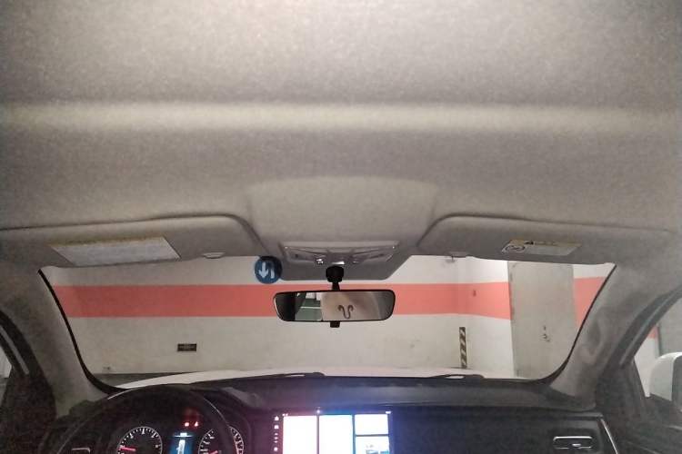 Used Great Wall Poer 2023 2.0T Commercial Version Automatic Diesel 4x4 Elite Long-Box GW4D20M Headliner