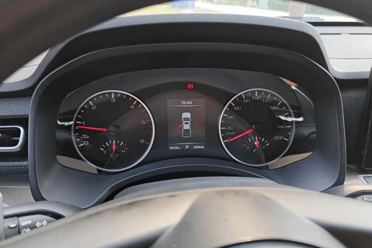 Used Great Wall Poer 2023 2.0T Commercial Version Automatic Diesel Two-Wheel Drive Elite Trim with Long Bed – GW4D20M Instrument Cluster