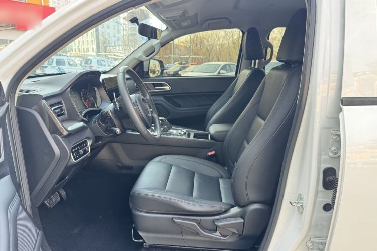 Used Great Wall Poer 2023 2.0T Commercial Version Automatic Diesel 4x4 Elite Long-Box GW4D20M Interior 2