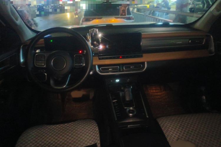 Used Great Wall Poer 2023 2.0T Passenger Version Automatic Gasoline 4x4 Sporty GW4C20B Interior 2