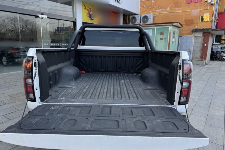 Used Great Wall Poer 2023 2.0T Commercial Version Automatic Diesel 4x4 Elite Long-Box GW4D20M Interior 4