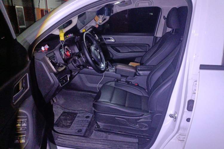 Used Great Wall Poer 2023 2.0T Commercial Version Automatic Diesel 4x4 Elite Long-Box GW4D20M Left Front Seat