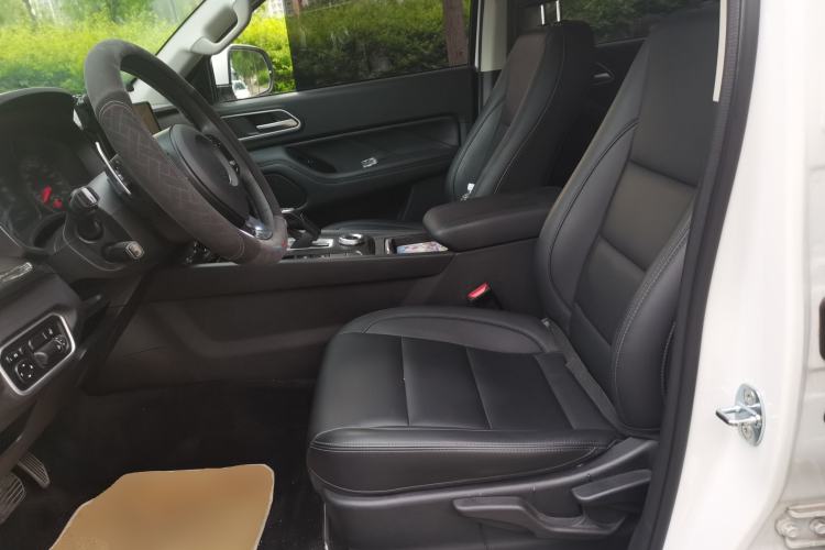 Used Great Wall Poer 2023 2.0T Commercial Version Automatic Gasoline Two-Wheel Drive Elite Trim with Long Bed – GW4C20B Left Front Seat