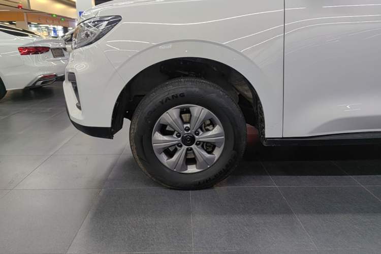 Used Great Wall Poer 2023 2.0T Commercial Version Automatic Gasoline 4x4 Elite Long-Box GW4C20B Left Front Wheel Hub