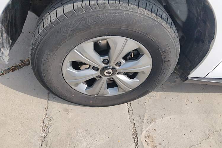 Used Great Wall Poer 2023 2.0T Commercial Version Automatic Diesel 4x4 Elite Long-Box GW4D20M Left Front Wheel Hub