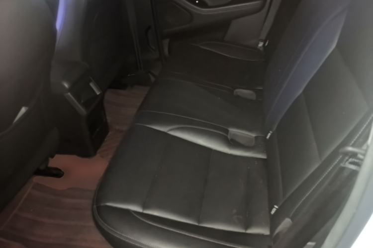 Used Great Wall Poer 2023 2.0T Commercial Version Automatic Diesel Two-Wheel Drive Elite Trim with Long Bed – GW4D20M Left Rear Seat