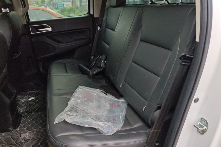 Used Great Wall Poer 2023 2.0T Commercial Version Automatic Diesel 4x4 Elite Standard Box GW4D20M Left Rear Seat
