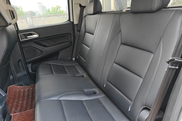 Used Great Wall Poer 2023 2.0T Commercial Version Automatic Diesel Two-Wheel Drive Elite Trim with Long Bed – GW4D20M Left Rear Seat