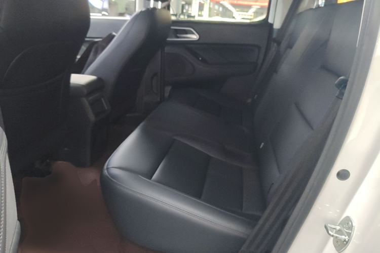 Used Great Wall Poer 2023 2.0T Commercial Version Automatic Diesel 4x4 Elite Long-Box GW4D20M Left Rear Seat
