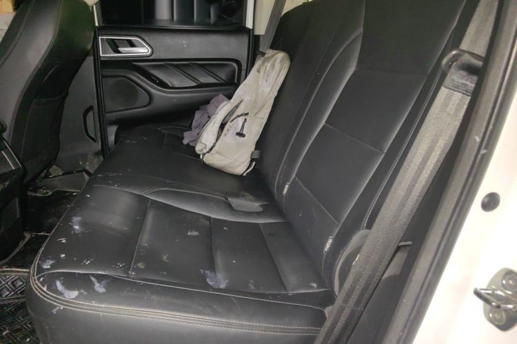 Used Great Wall Poer 2023 2.0T Commercial Version Automatic Gasoline Two-Wheel Drive Elite Trim with Long Bed – GW4C20B Left Rear Seat