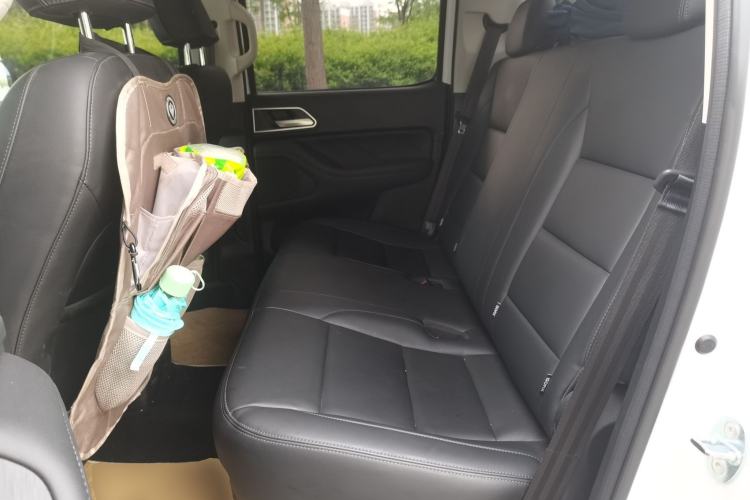 Used Great Wall Poer 2023 2.0T Commercial Version Automatic Gasoline Two-Wheel Drive Elite Trim with Long Bed – GW4C20B Left Rear Seat