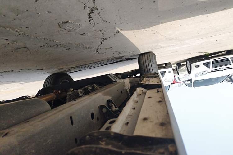 Used Great Wall Poer 2023 2.0T Commercial Version Automatic Diesel 4x4 Elite Long-Box GW4D20M Left Side Sill