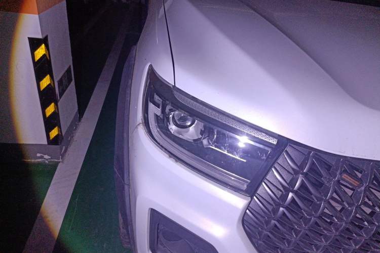 Used Great Wall Poer 2023 2.0T Commercial Version Automatic Diesel 4x4 Elite Long-Box GW4D20M Right Front Headlight