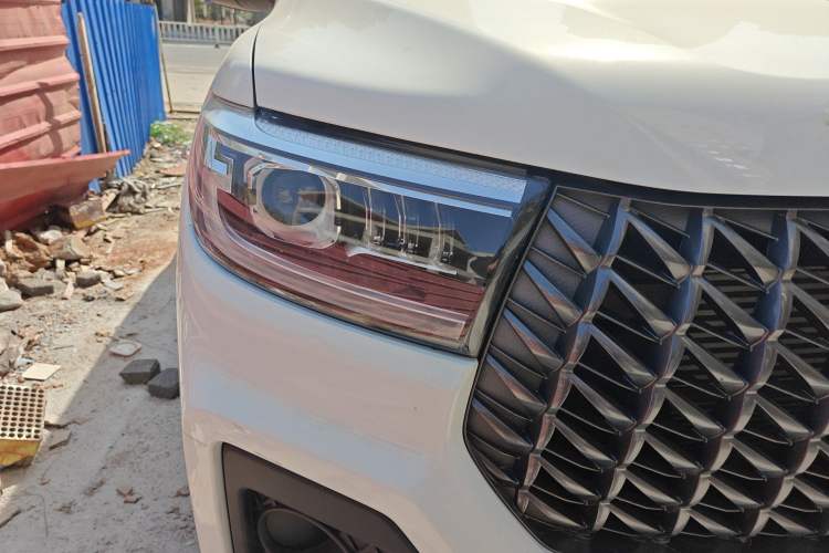 Used Great Wall Poer 2023 2.0T Commercial Version Automatic Diesel 4x4 Elite Long-Box GW4D20M Right Front Headlight