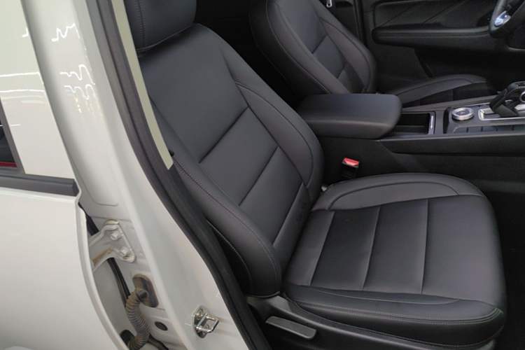 Used Great Wall Poer 2023 2.0T Commercial Version Automatic Gasoline 4x4 Elite Long-Box GW4C20B Right Front Seat