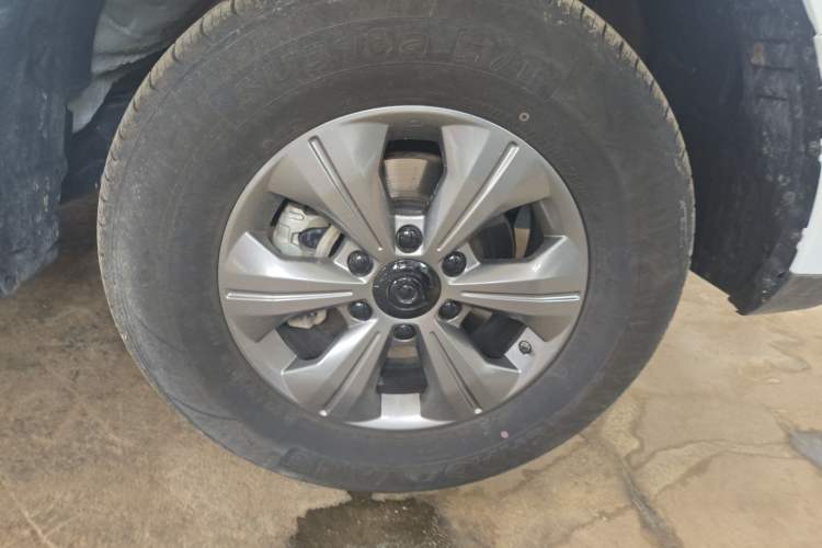 Used Great Wall Poer 2023 2.0T Commercial Version Manual Gasoline 4x4 Elite Long-Box GW4C20B Right Front Wheel Hub