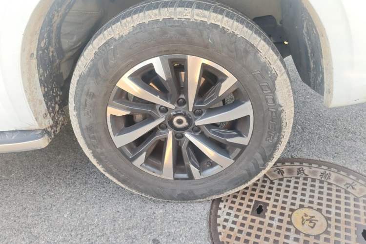Used Great Wall Poer 2023 2.0T Passenger Version Automatic Gasoline Two-Wheel Drive Comfort Trim – GW4C20B Right Front Wheel Hub
